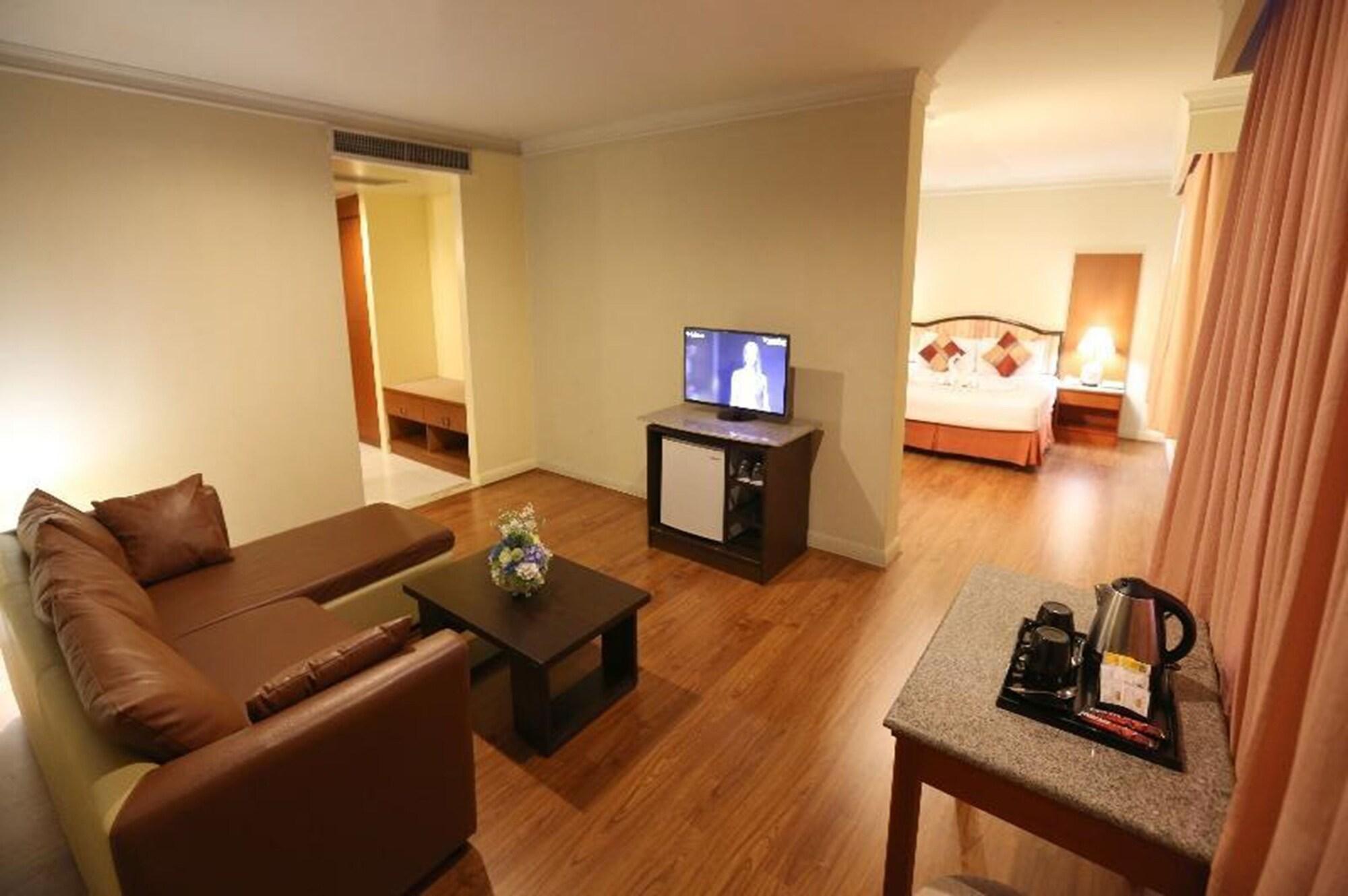 Lee Gardens Plaza Hotel - Sha Plus Хатъяй Экстерьер фото
